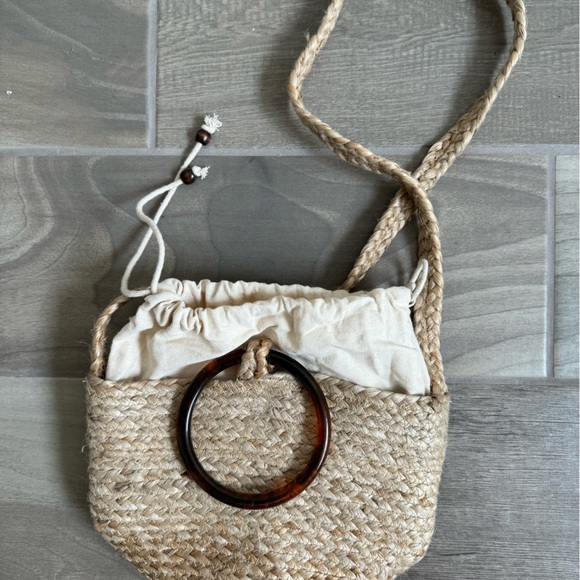 Main Character Aritzia mini jute bucket bag - Picture 3 of 4